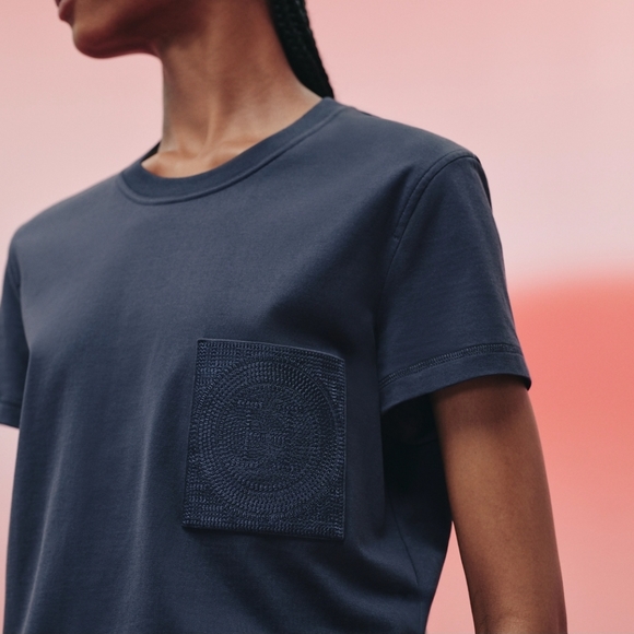 Authentic Hermès  Embroidered pocket t-shirt Navy 36 small Hermes top w Tag - Picture 1 of 3